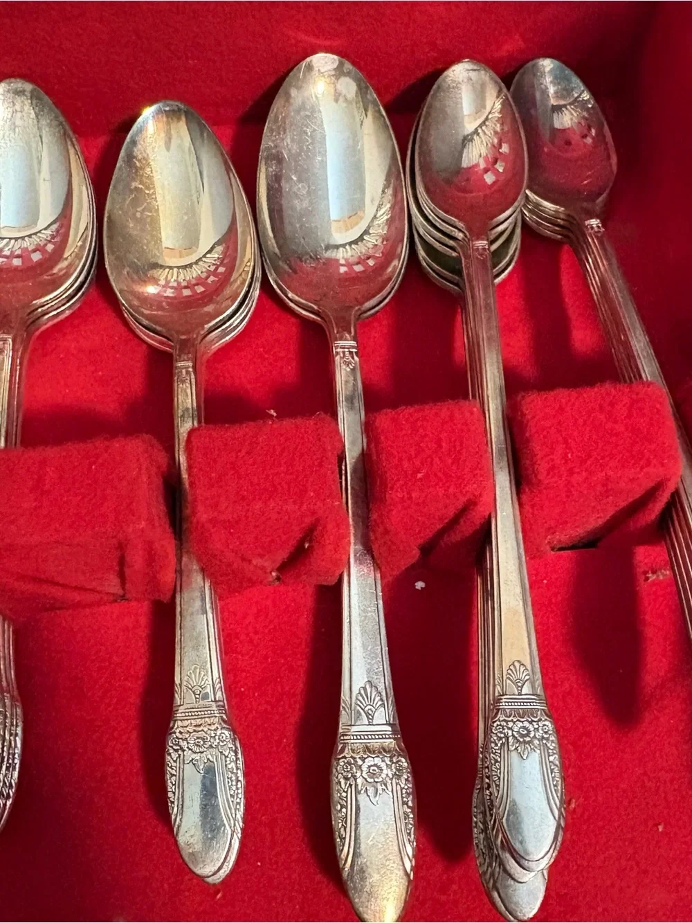 VTG 1847 Rogers IS “First Love” 59 Piece Silver Plate Flatware Set In Wood Case